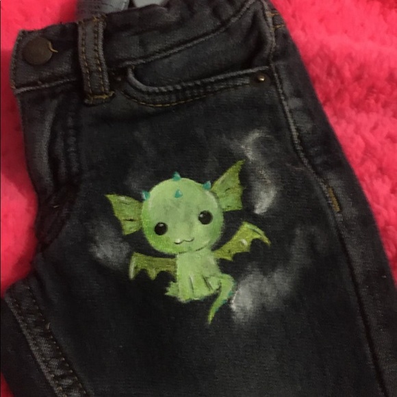 Hand painted 2T jeans - Picture 4 of 4